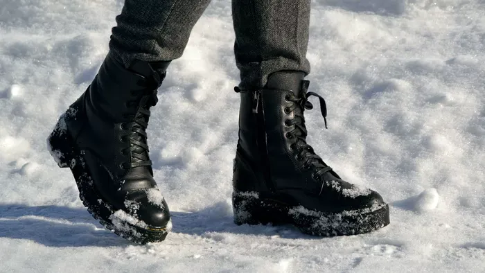 Így mentsd meg a téli cipőd, ha kimarta a só