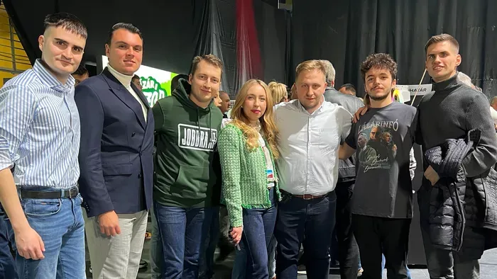 Sok fiatal vett részt a kaposvári Háborúellenes Gyűlésen