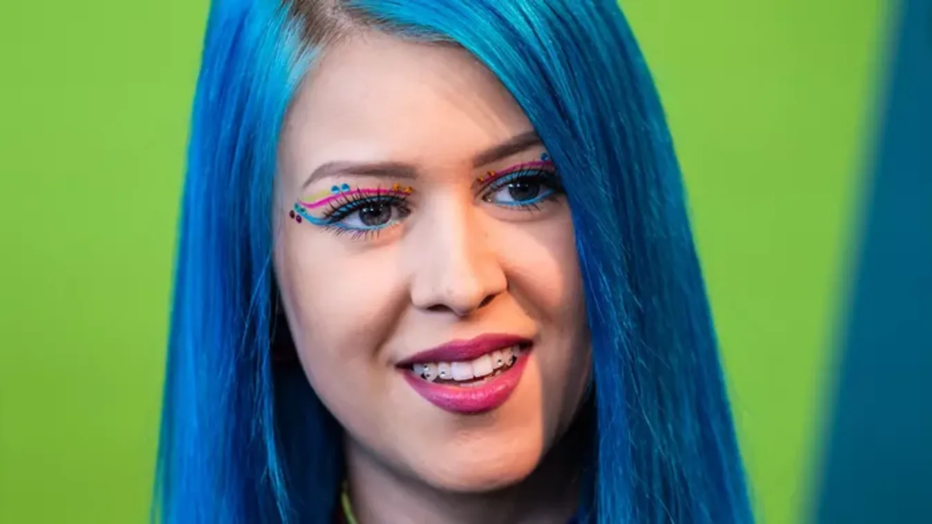 „Te vagy a kis hableány” Regán Lili vadító videóval érkezett