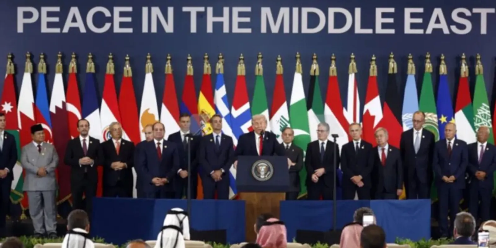 Putyint is meghívták a béketanácsba