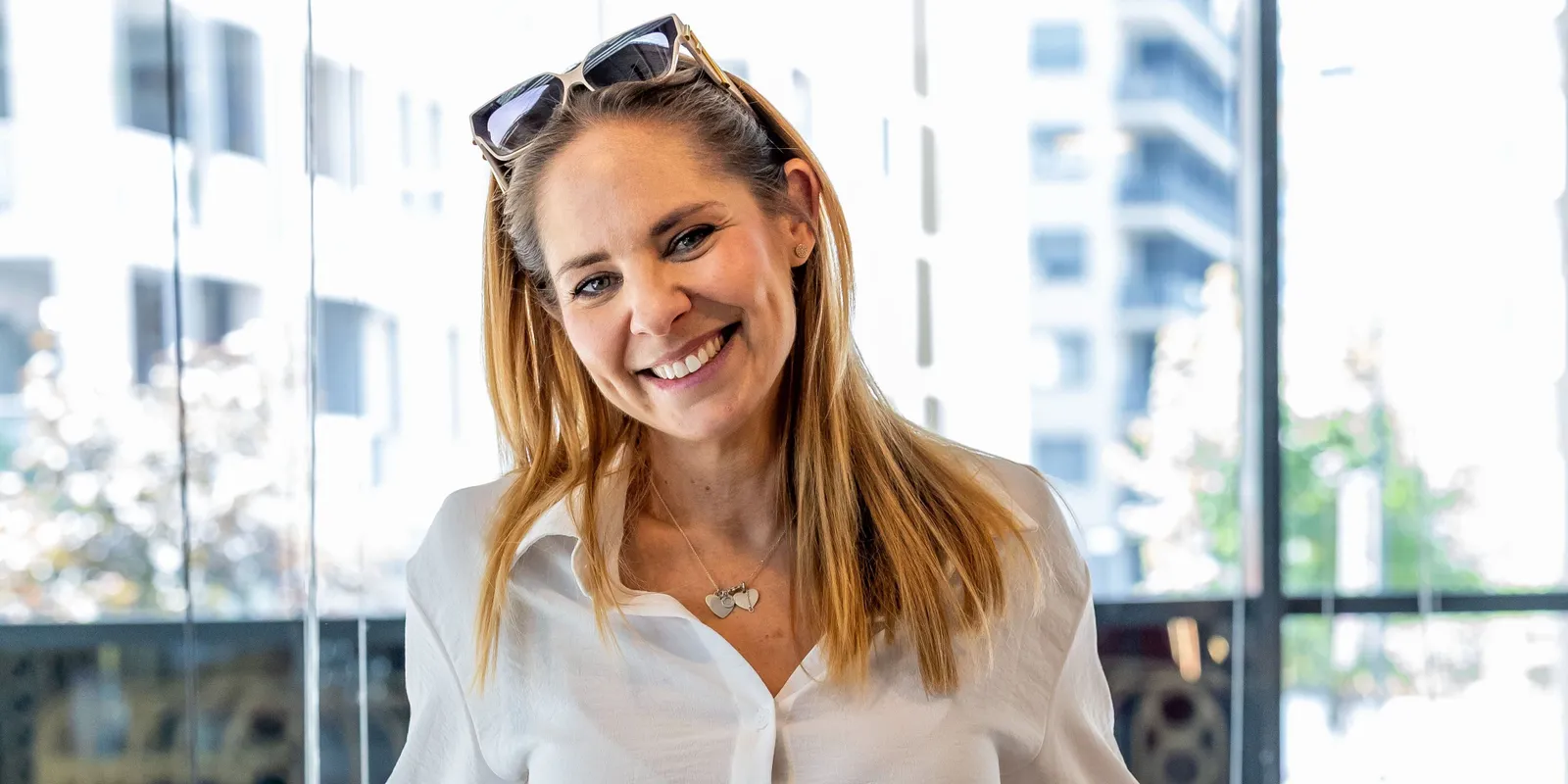 Fehérneműben tündököl Ada - Fotó