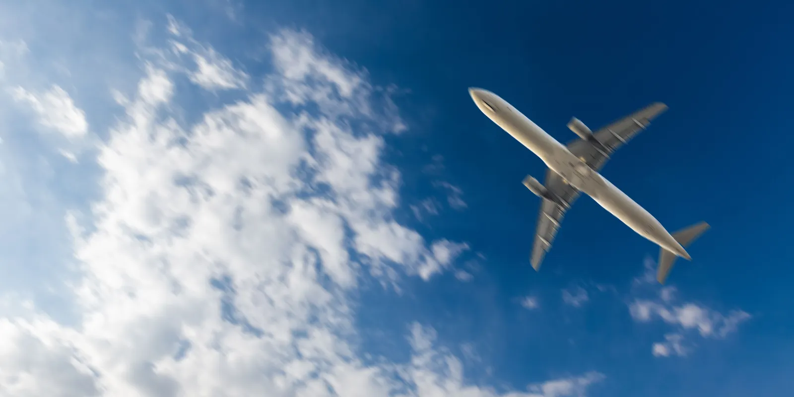 Felszállás közben zuhant le a repülő, többen meghaltak