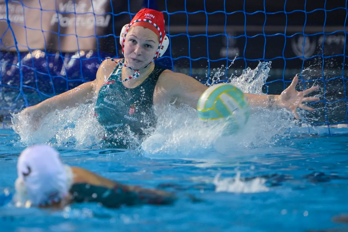 Neszmély Boglárka remekelt a magyar női víziabda-válogatott kapujában