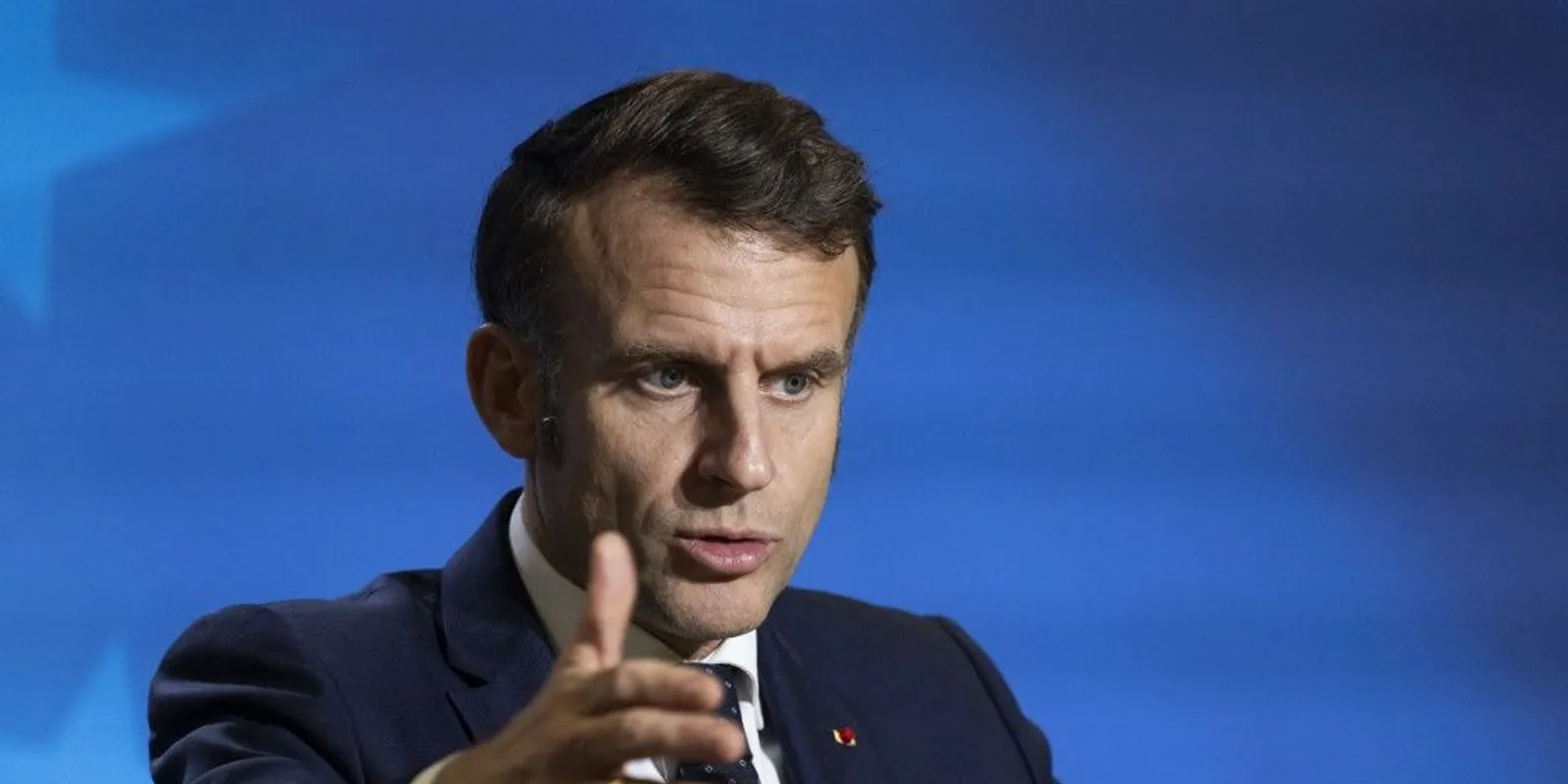 Macron Párizsba hívta a háborúpárti európai vezetőket