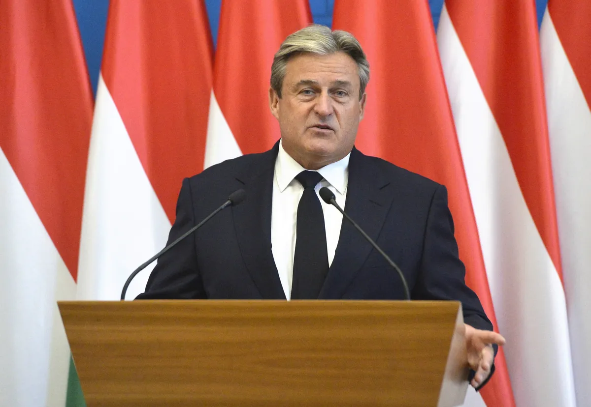 Magyar Péter, Kapitány István, rezsiszámla