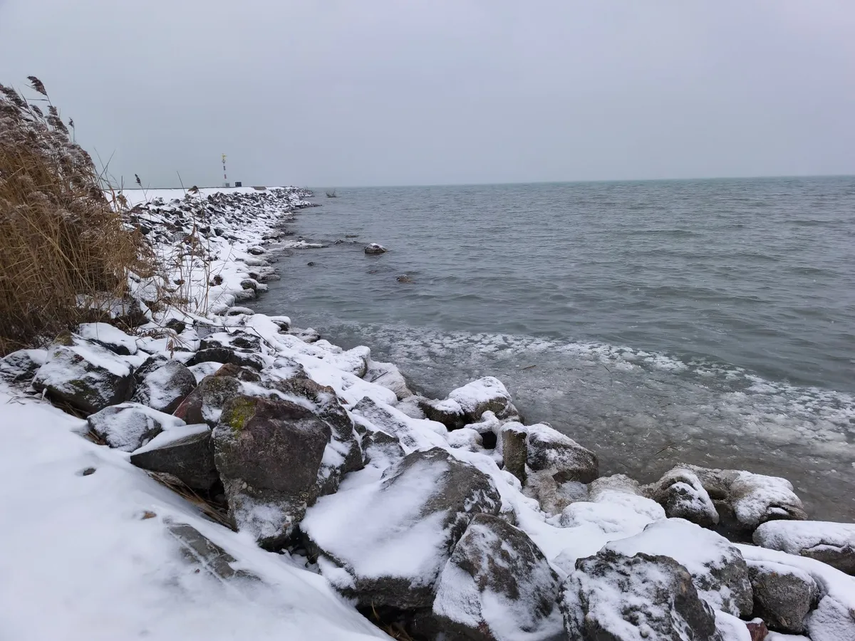 Befagy a Balaton. Forrás: Hungaromet