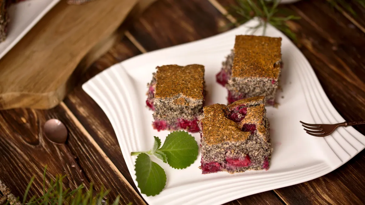 Meggyes-mákos süti Cake,With,Poppy,Seeds,And,Cherries.,Homemade,Fruit,Pie.,Cake