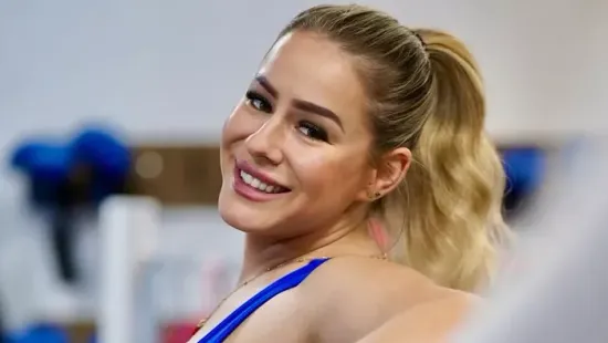 Levetkőzött a TV2 bombázója: nincs ennél tökéletesebb test – Fotón az igazi csábítás