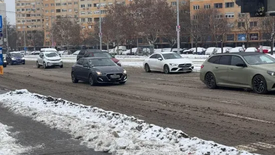 Hókáosz Budapesten: súlyos állapotok uralkodnak az utakon