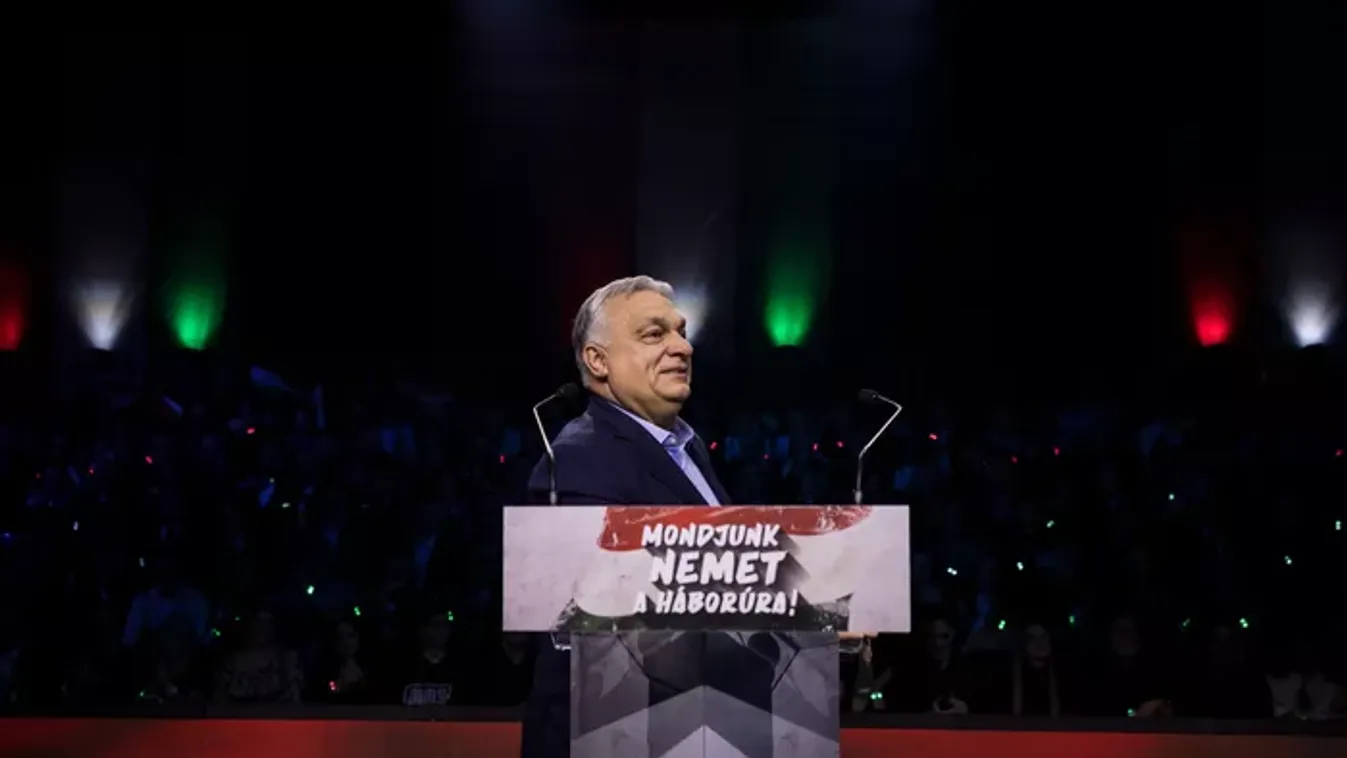 Orbán Viktor megmutatta, milyen volt a Háborúellenes Gyűlés