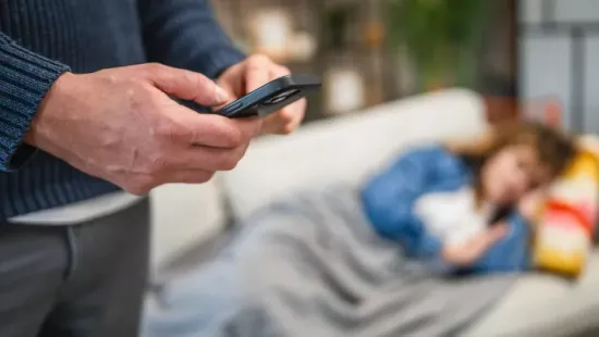 Meghökkentő módon állt bosszút a féltékeny magyar férj a csalfa feleségén