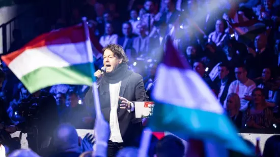 Óriási sikert aratott Hevesi Tamás a Háborúellenes Gyűlésen