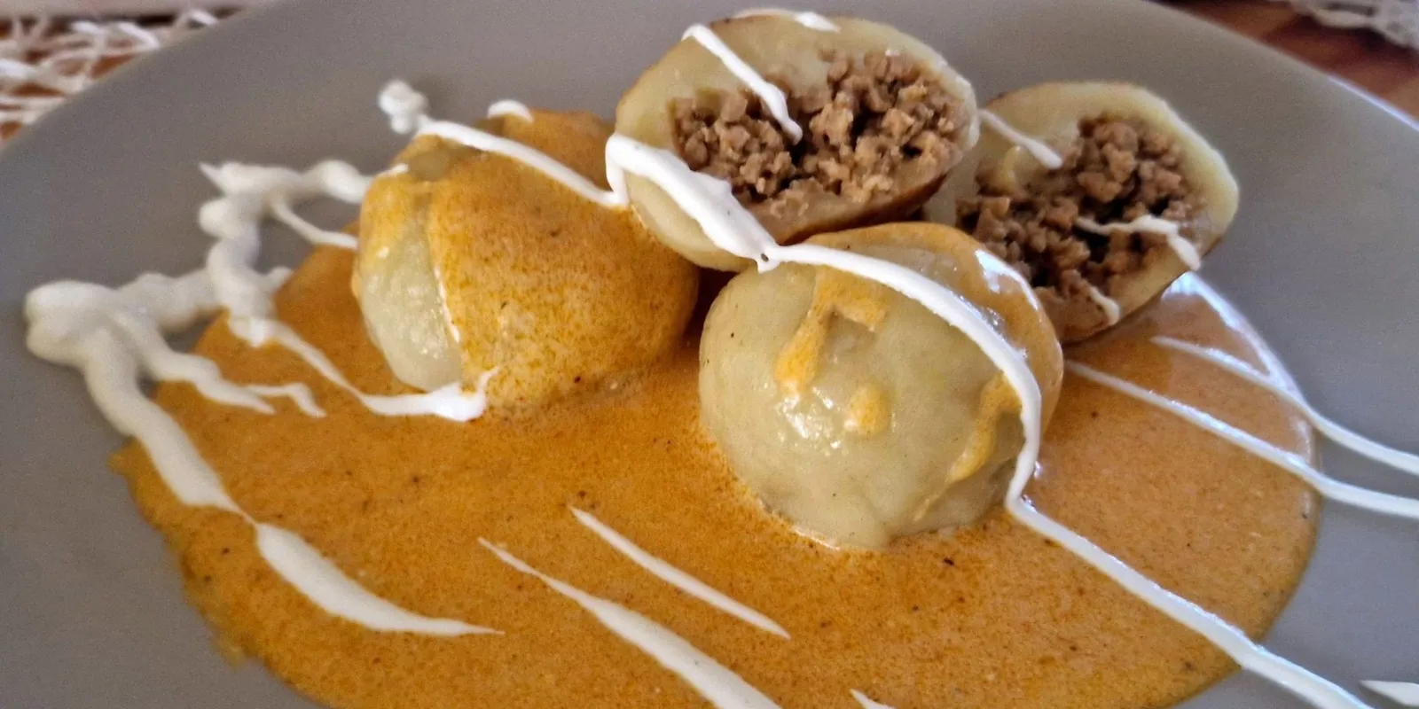 Így készül az isteni hortobágyi húsos gombóc