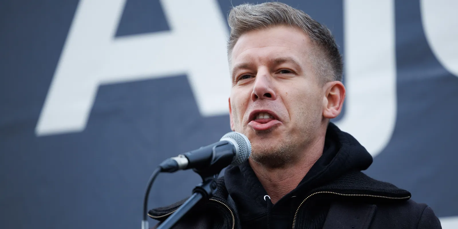 Magyar Péter vallja be, támogatja a háborús terveket!