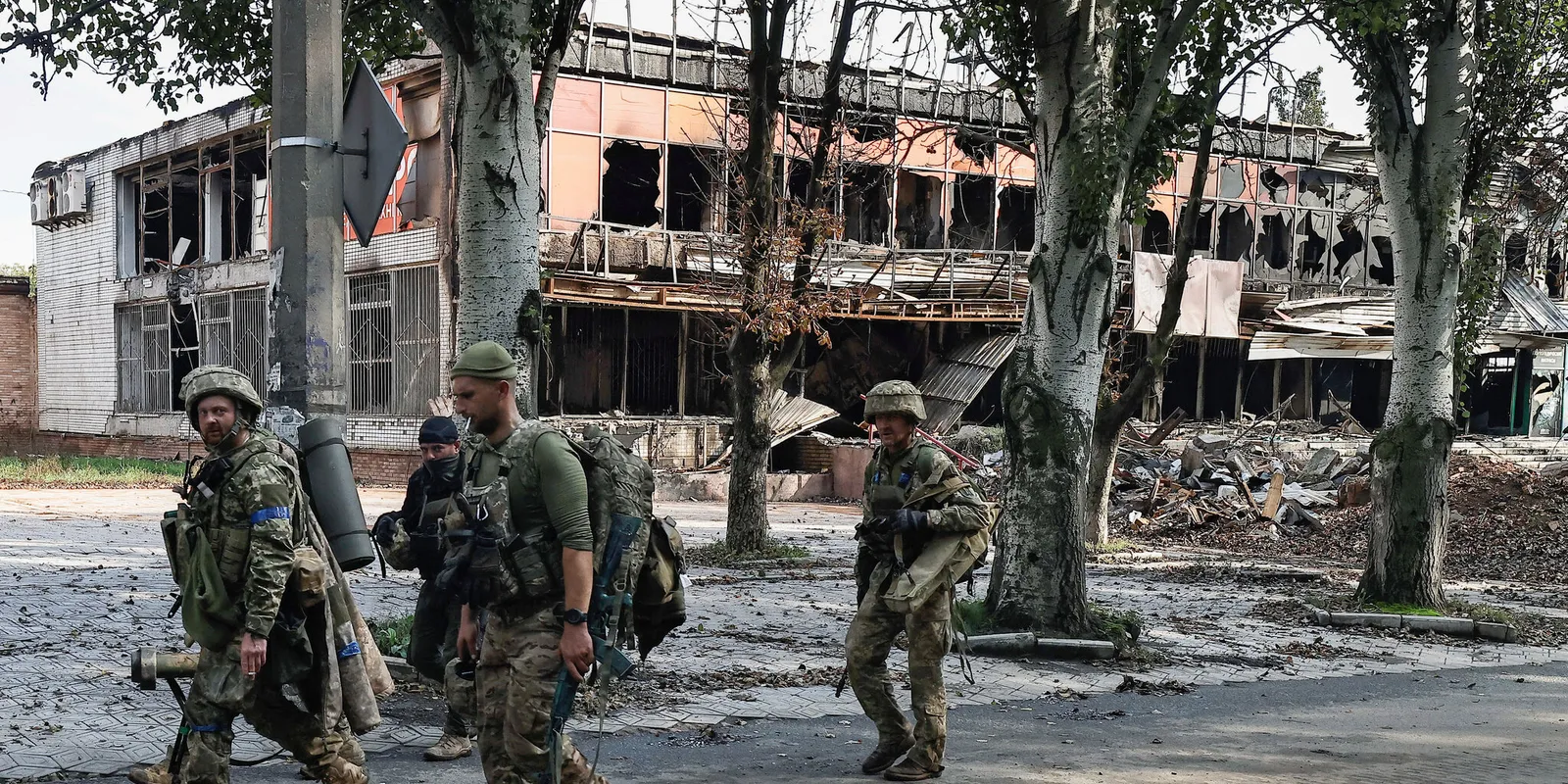 Mindenhol visszavonulnak az ukrán fegyveres erők