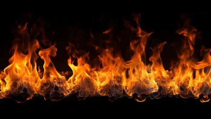 Most jött: felcsaptak a lángok a Kassák Lajos utcában