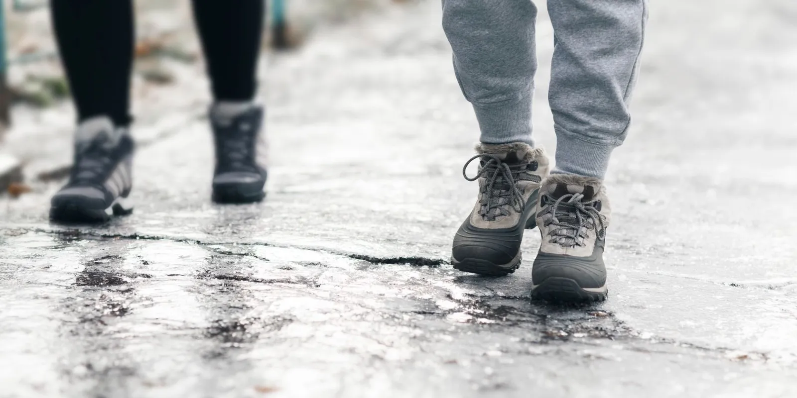 Maradj otthon! Riasztást adtak ki az ónos eső miatt!