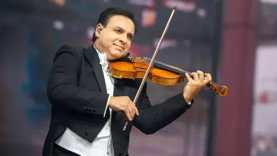 Mága Zoltán lélegeztetőgépet ajándékozott a székesfehérvári kórház gyermekosztályának