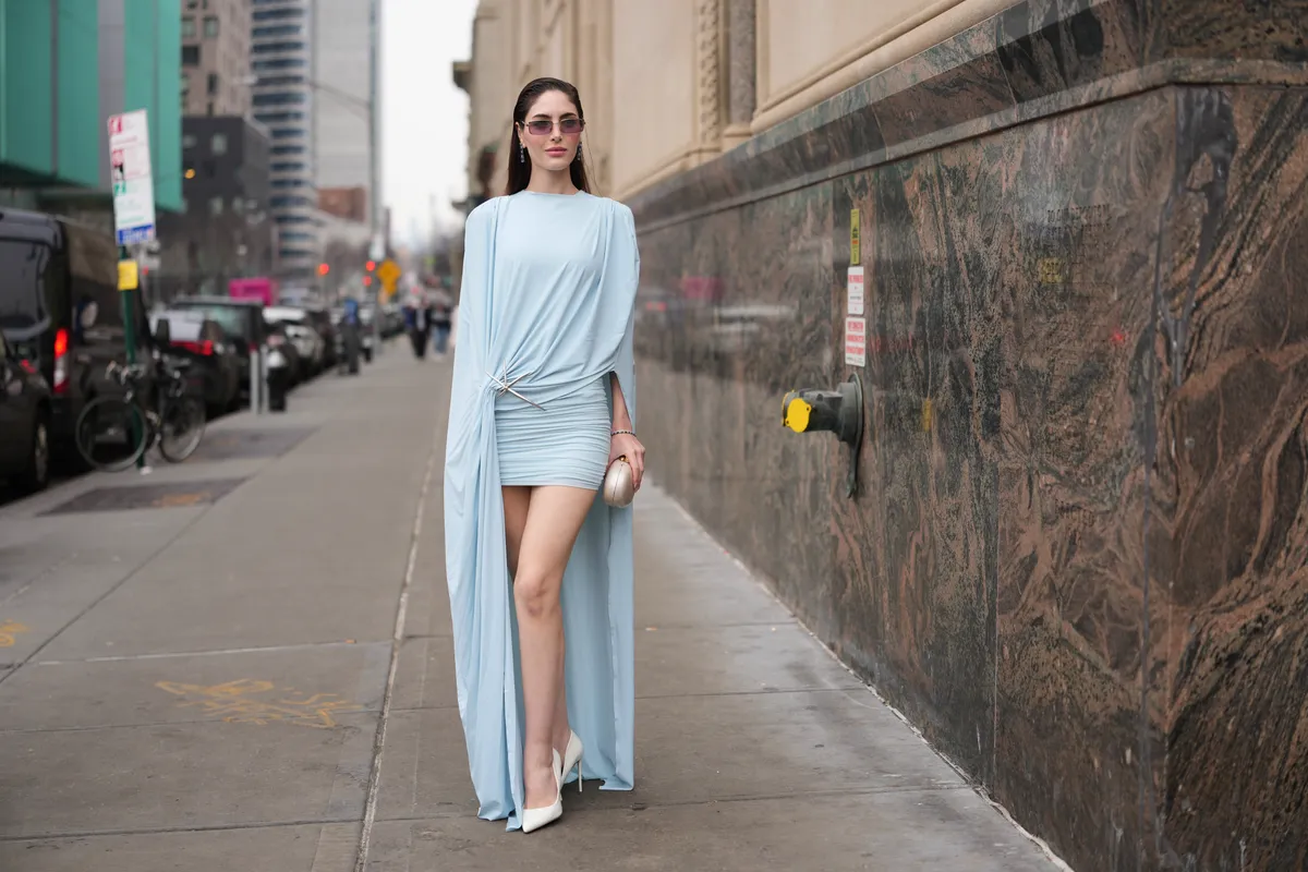 Luxus szín: a Jég kék Street Style - February 2026 New York Fashion Week