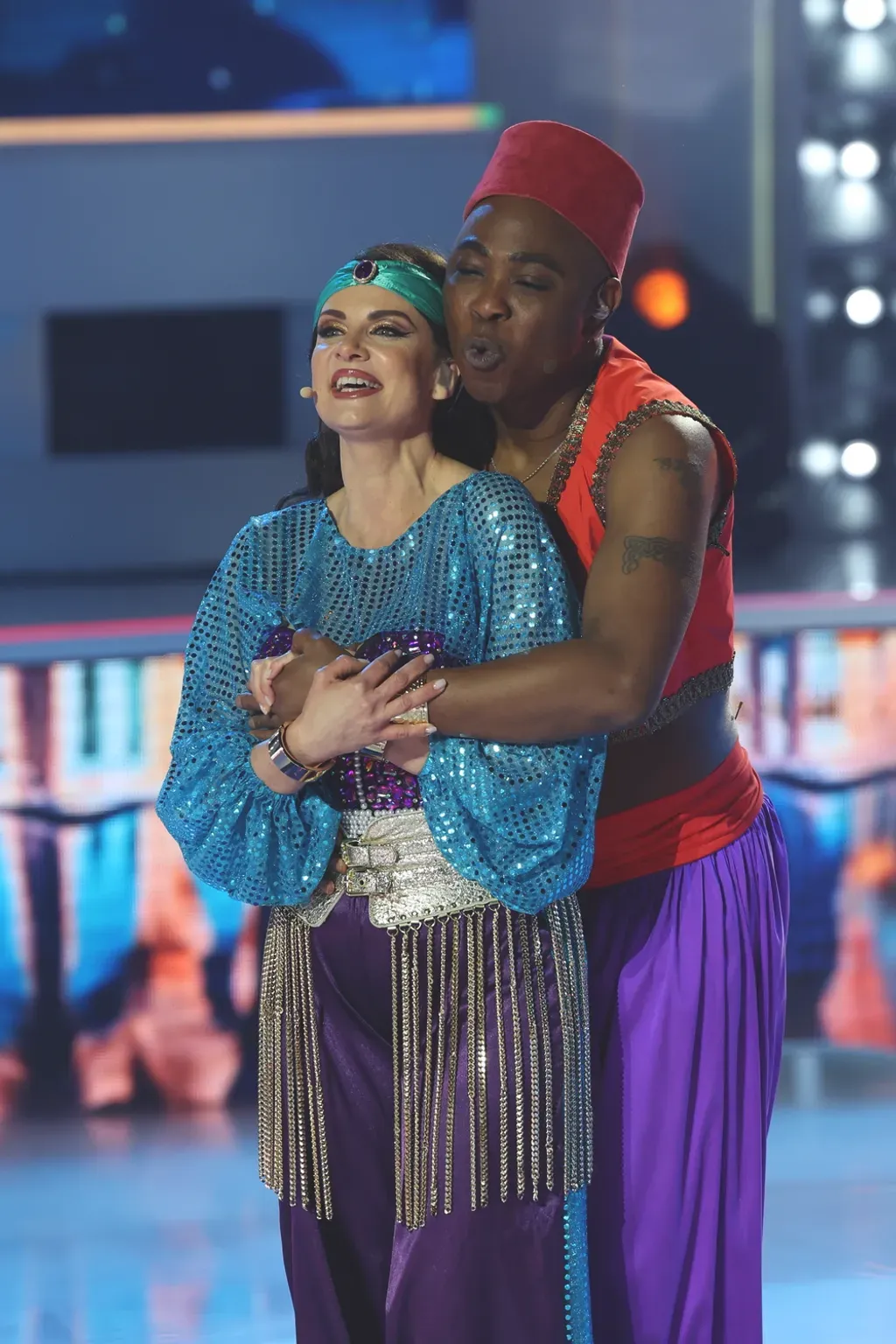 Fekete Pákó Aladinként, Komonyi Zsuzsi pedig Jázmin hercegnőként hódította meg A Nagy Duett nézőit.