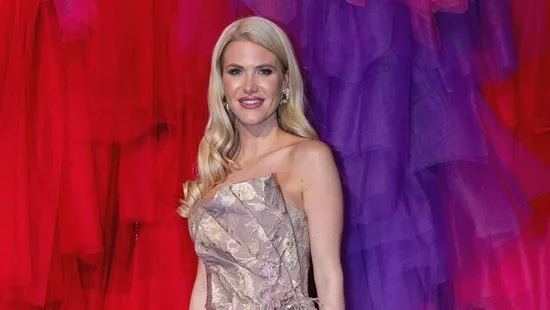 Vasvári Vivien egy sípálya közepén vetkőzött le – Videó