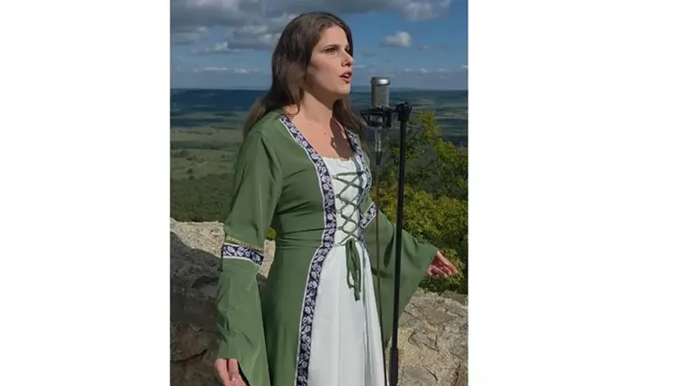 Tóth Gabi is fellép Agárdi Szilvi jótékonysági gáláján