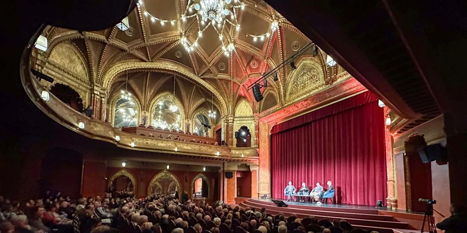 Baljós közelség. Megrázó film Ukrajnáról