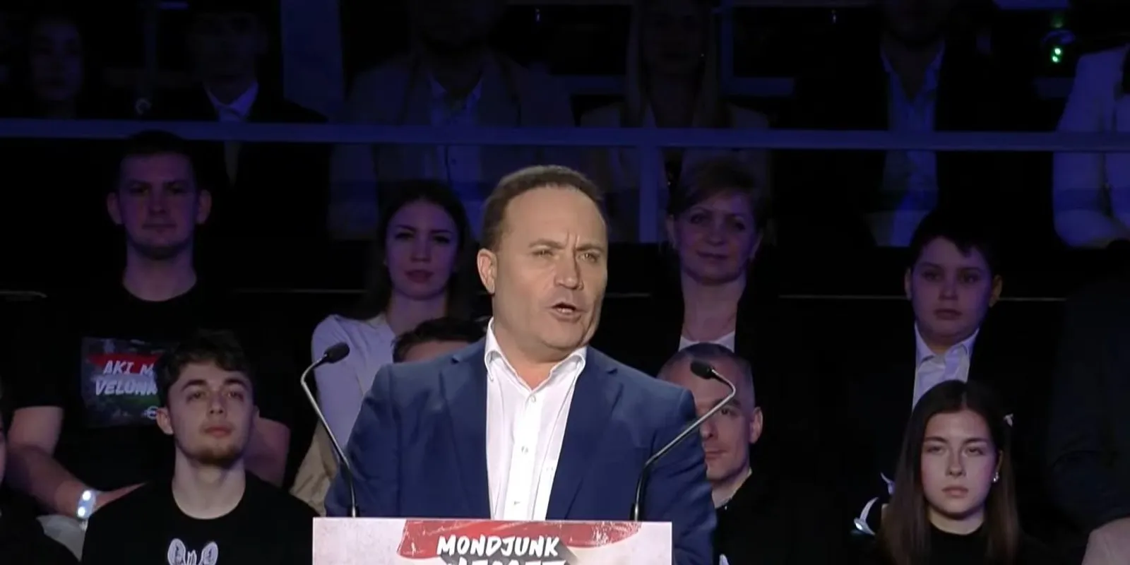 Egy hős meghal a hazájáért, de sokkal inkább érte él!