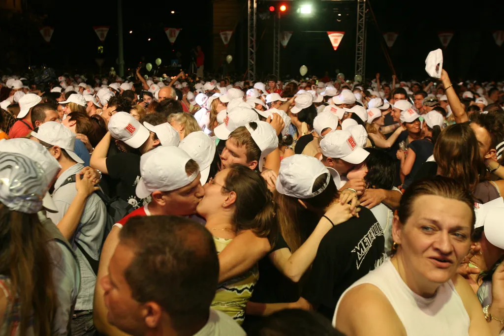 Kossuth tér csókrekord