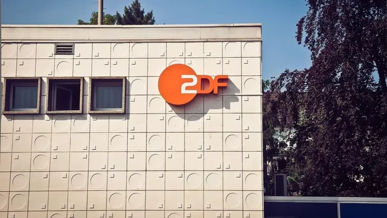 Hamisított videókat tett ki a német állami tévé a migráns helyzetről