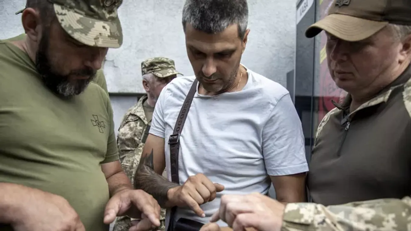 Toborzótisztek ellen lázadnak az ukránok, miután újabb férfit vertek agyon a TCC-alkalmazottai