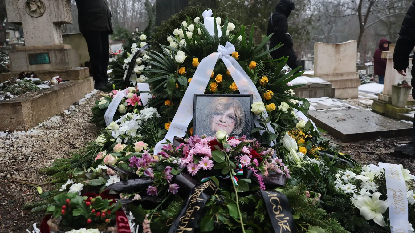 Meghökkentő dolgot tett Stohl András Voith Ági temetésén Kép