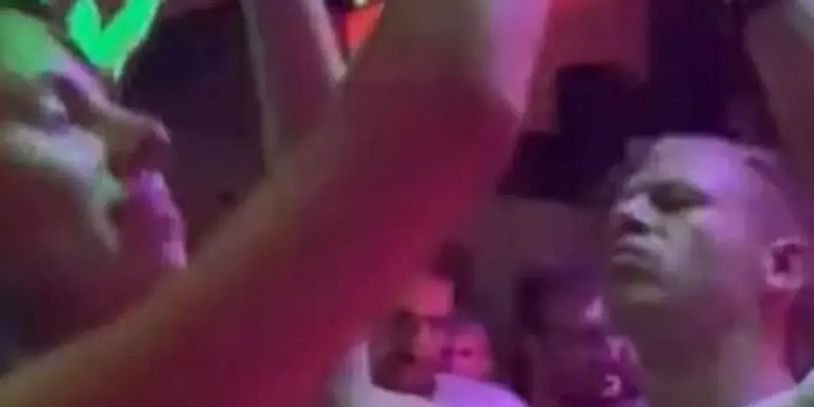 Baloldali elemző: Magyar Péter a felelőtlenség mintapéldánya