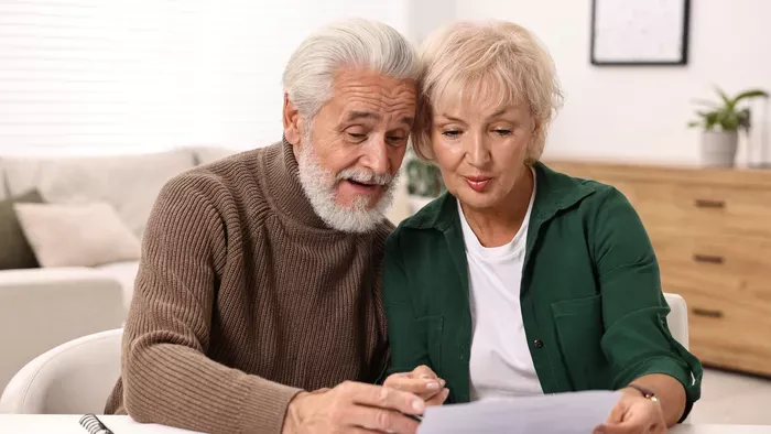 Mióta kell nyugdíjasnak lenni, hogy járjon a 13. havi?