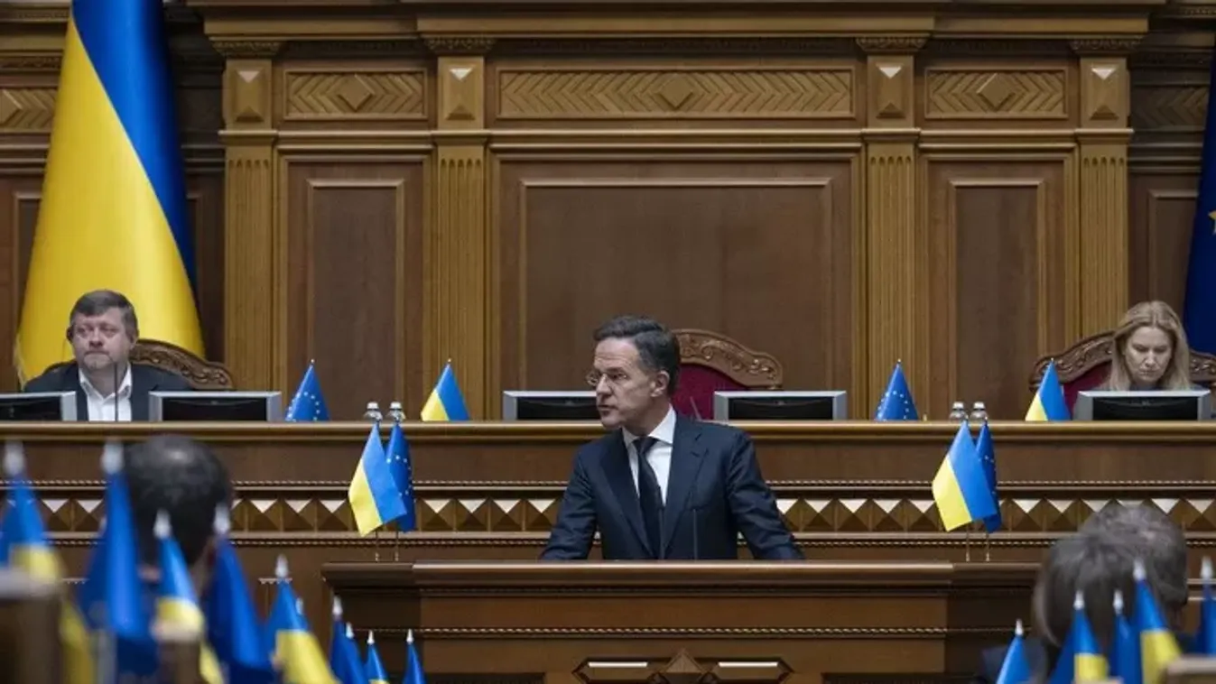 Csapatok a földön, repülők az égen, hajók a Fekete-tengeren