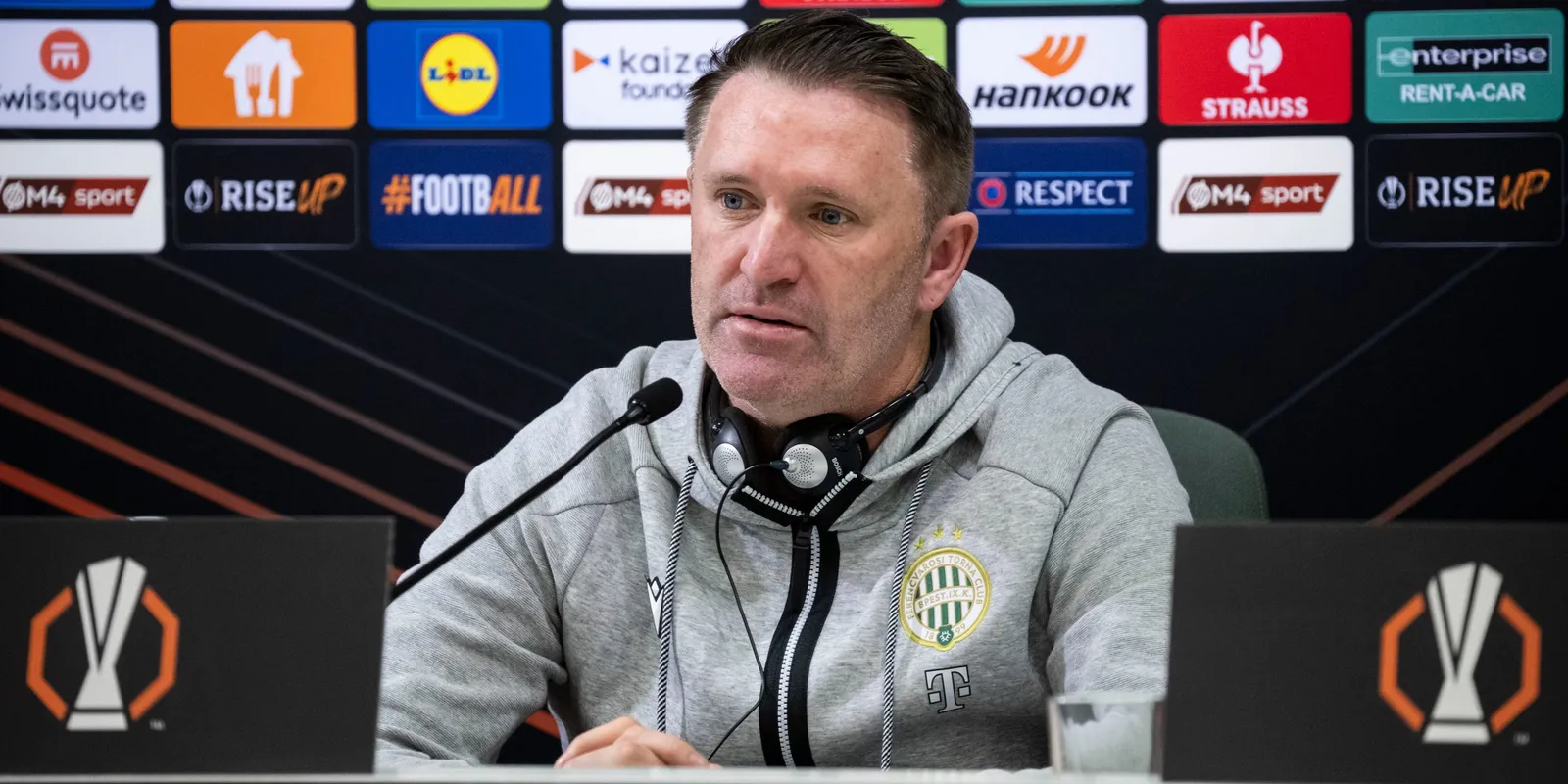 Fintorogni kezdett Robbie Keane, majd válaszolt: Nem érdekel