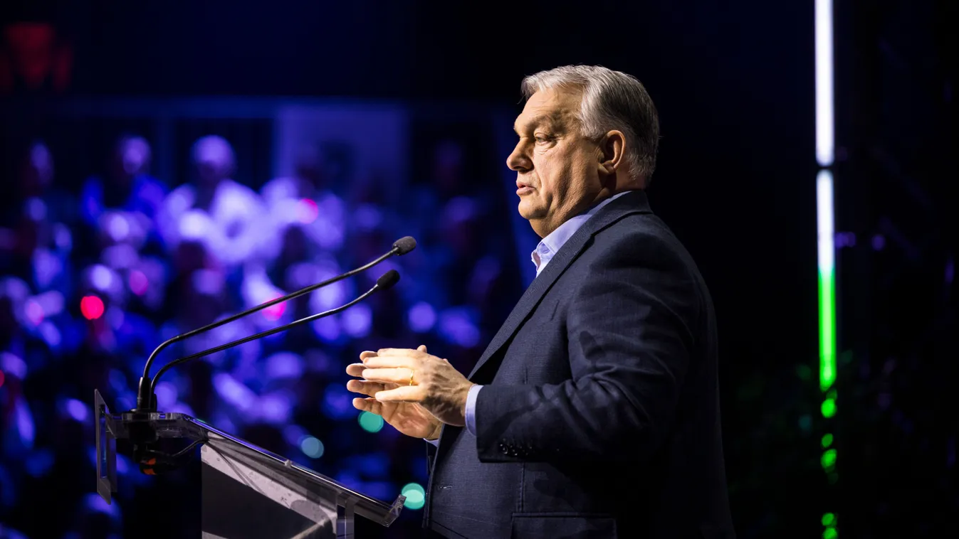 Orbán Viktor megmutatta: így telt a napja Kép