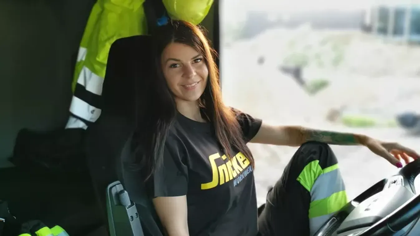 Kőbányákban, kamionnal dolgozik a gyönyörű Noémi