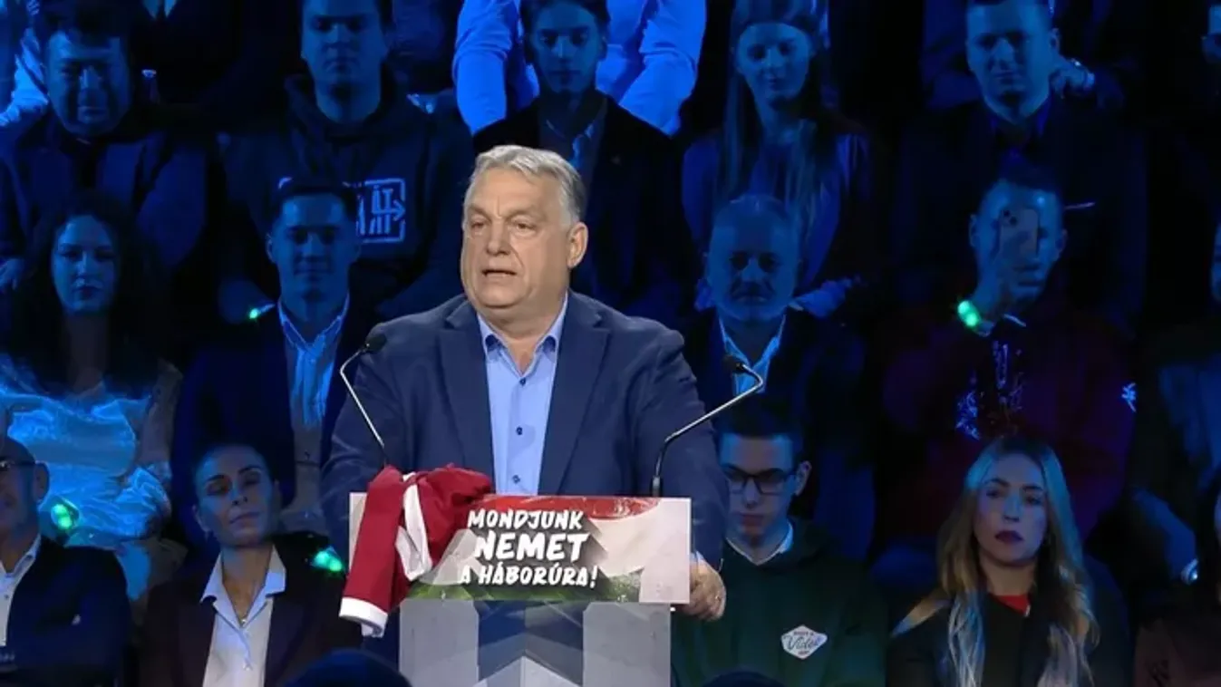 Háborúellenes Gyűlés: Hatalmas ováció fogadta Orbán Viktort