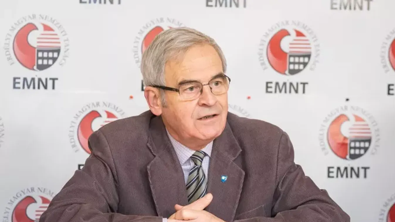 Tőkés László: Nem szabad feladni az erdélyi autonómia ügyét