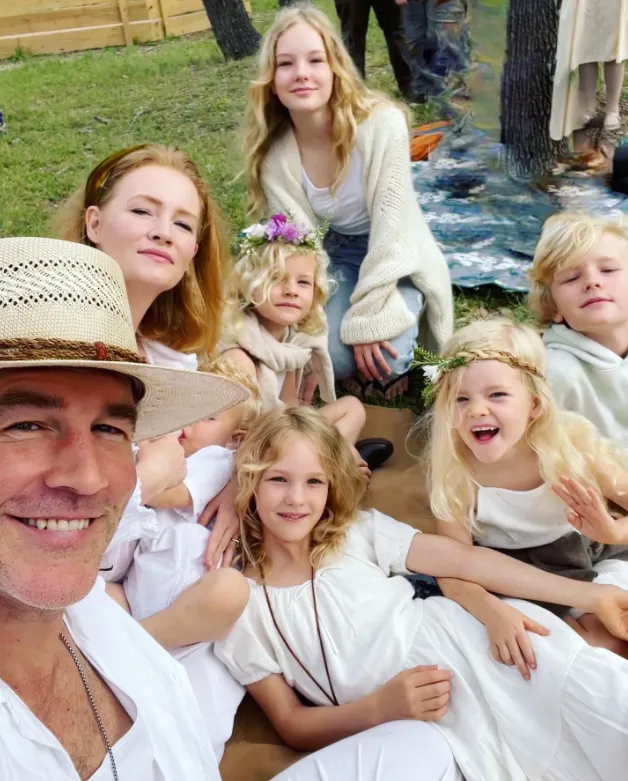 James Van Der Beek és családja