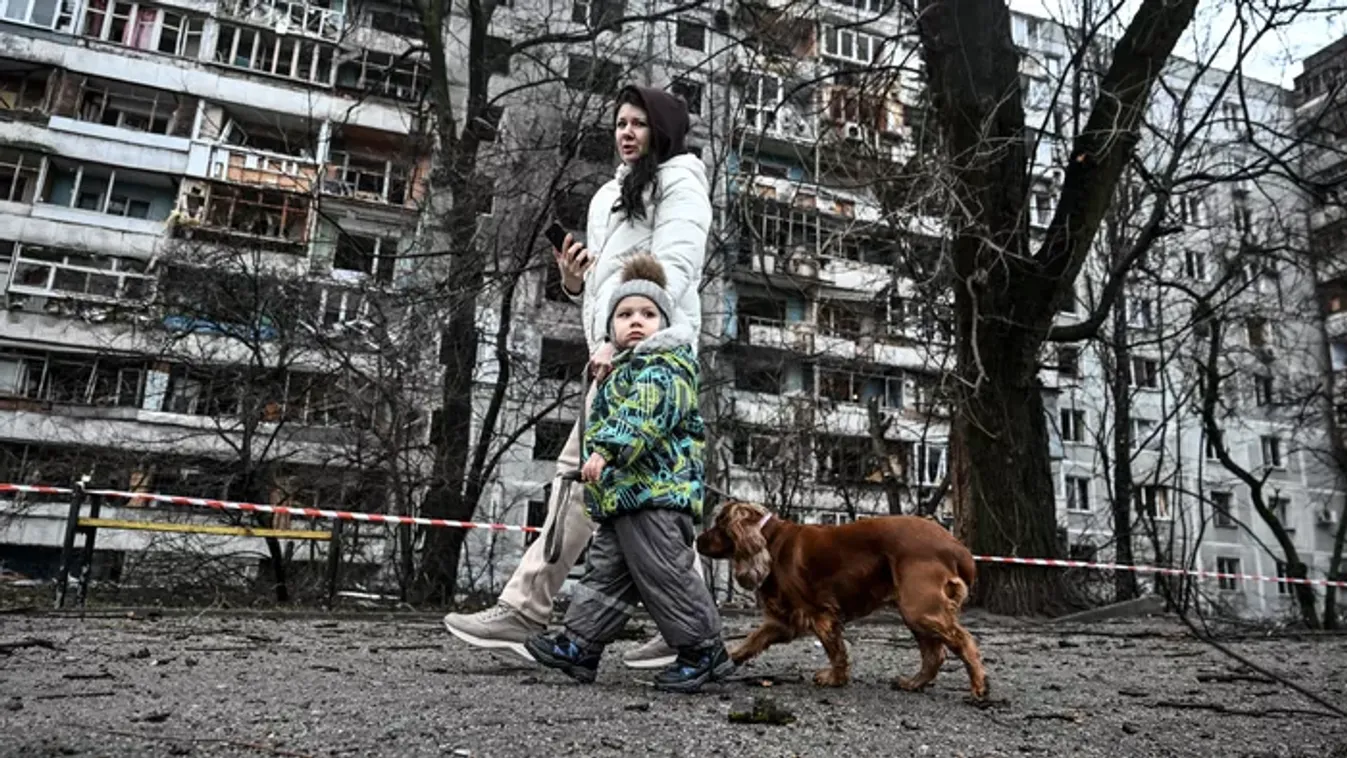 Drámai: így reagál az ukrán kislány a szétlőtt ovija láttán