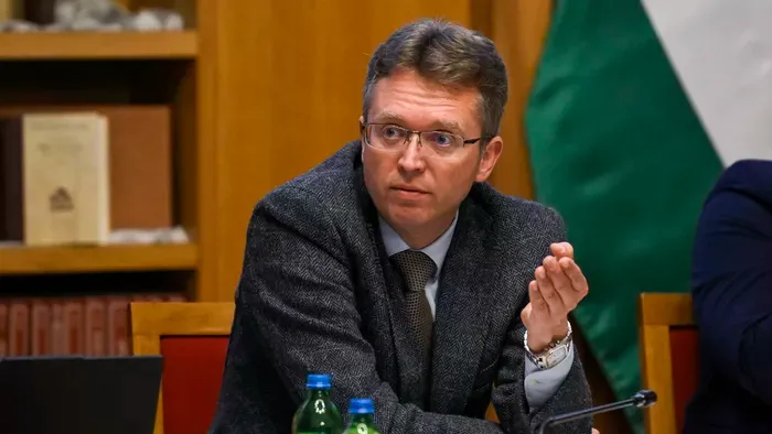 Nagyot emelkednek a tanulmányi ösztöndíjak az egyetemeken