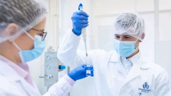 Londontól a Harvardig ránk figyelnek!