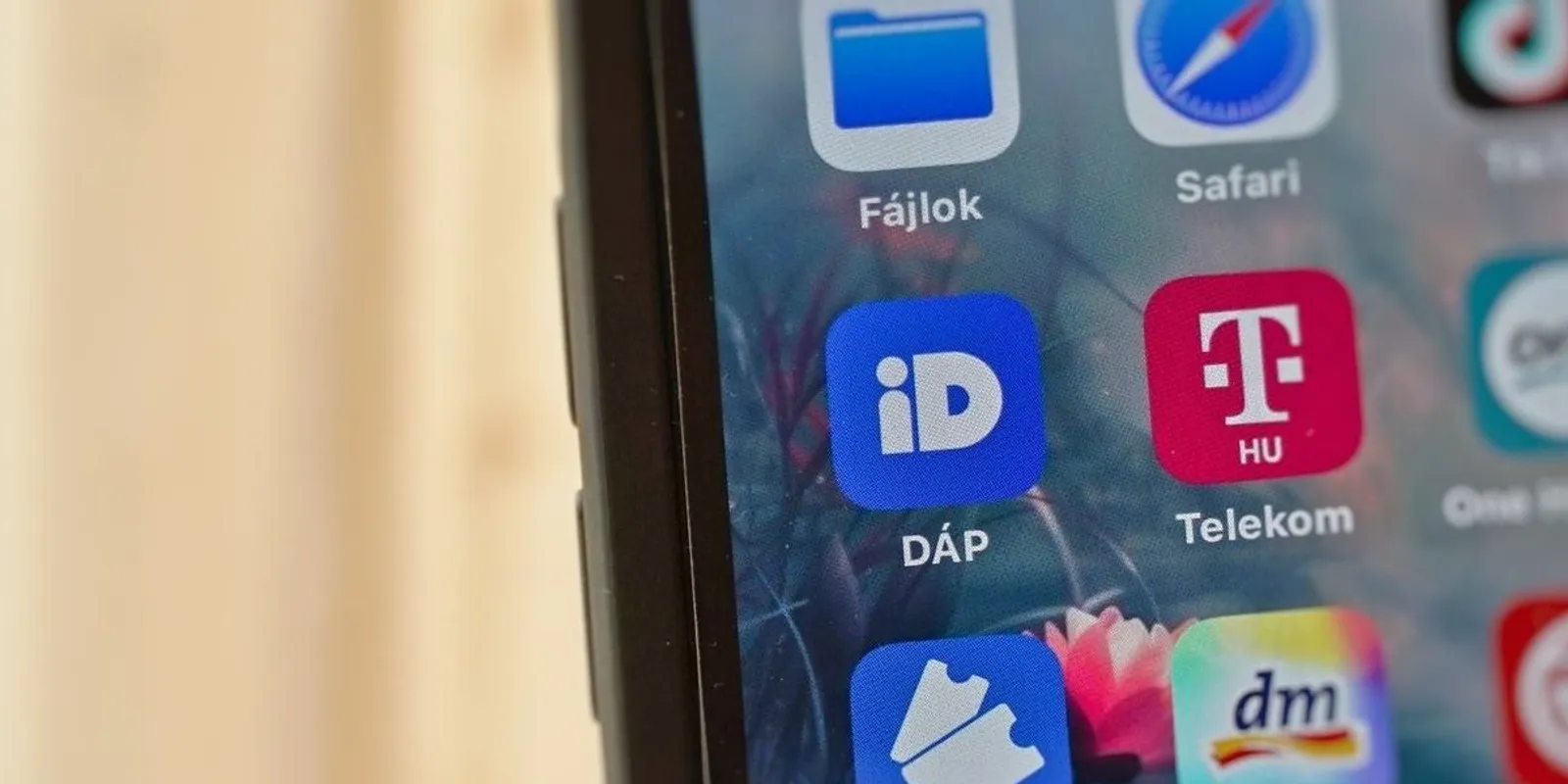 Megérkezett a digitális aláírás a DÁP webes felületére is