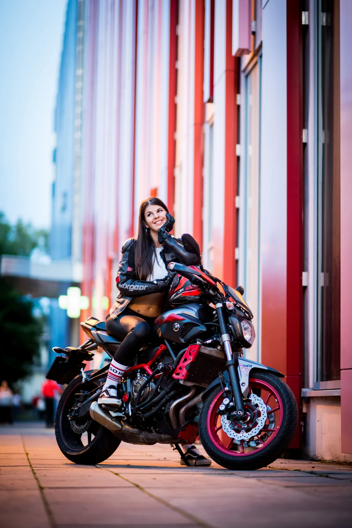 Két hatalmas balesetet is elszenvedett Noémi, de ez sem tántotította el a motorozástól Fotó: Milan Antal