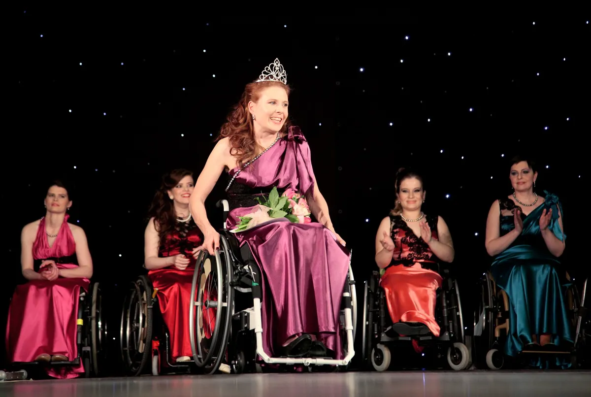 Parti Angéla 2017-ben, a Miss Spinner győzteseként írta be magát a történelembe: kerekesszékes szépségkirálynő lett!