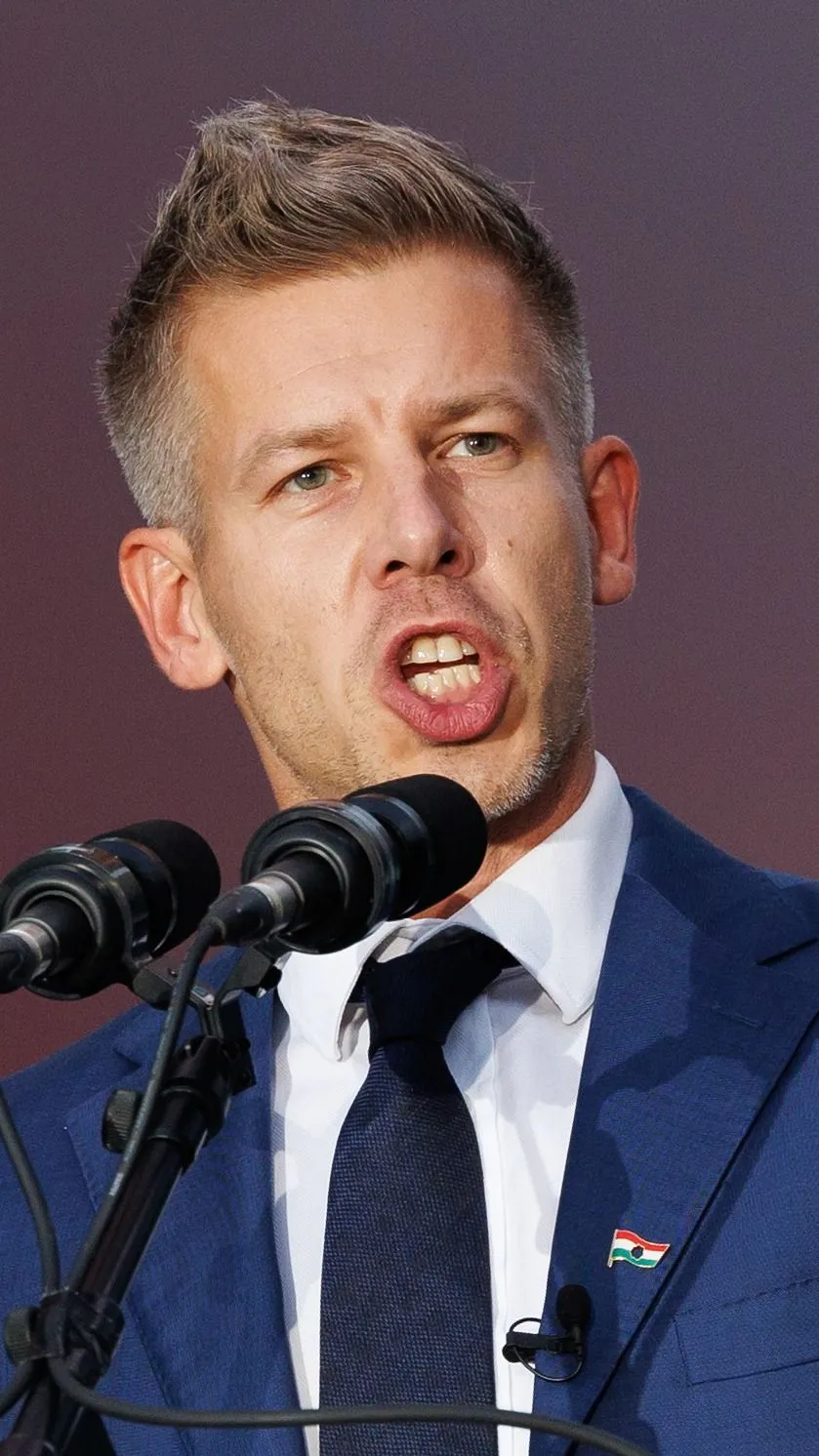 Magyar Péter szerepet játszik