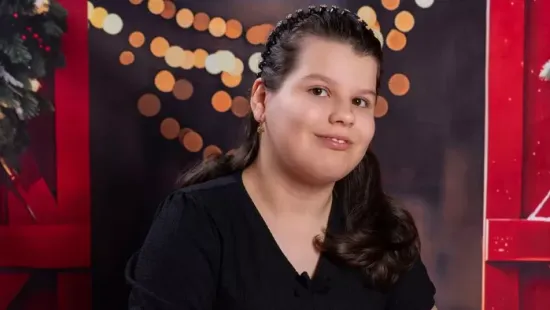 „Az agya olyan volt, mint egy időzített bomba” – 11 évesen kapott sztrókot, minden mozdulatért megküzd Livi