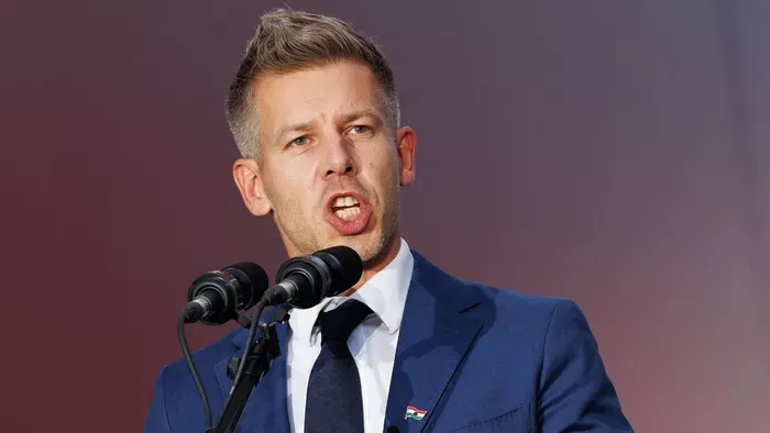 "Magyar Péter egy két lábon járó nemzetbiztonsági kockázat"